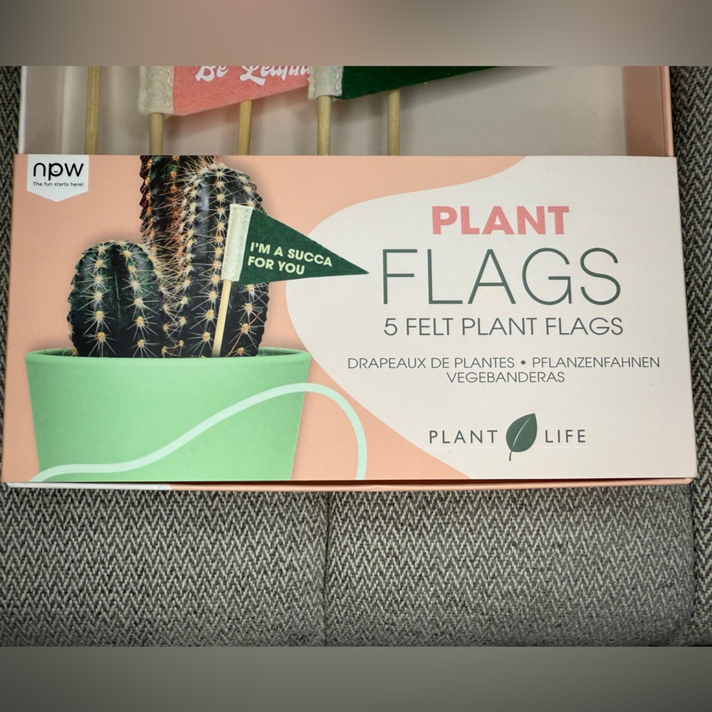 Plant Flags — Plant Life - Picture 8 of 14